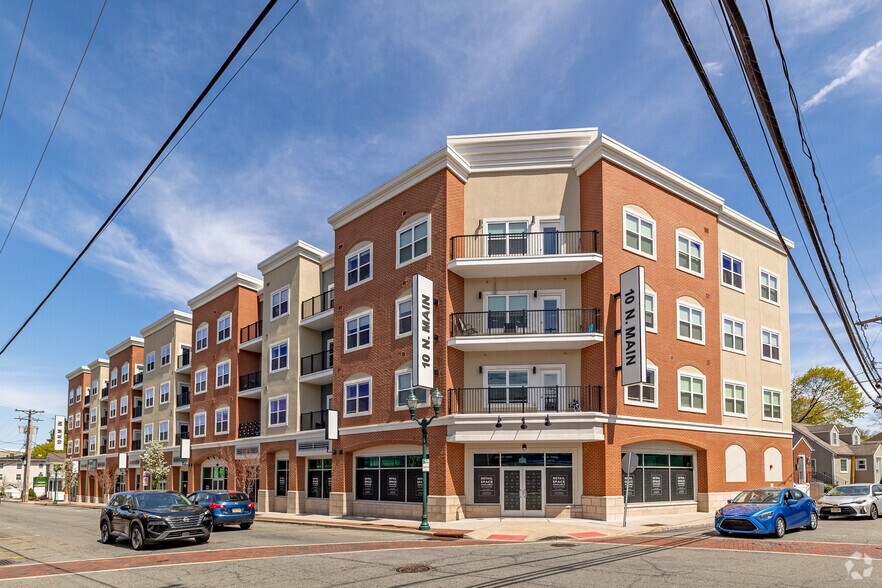 10 N Main St, Wharton, NJ à louer - Photo du bâtiment - Image 1 de 12