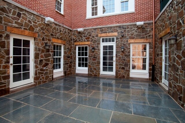 112 W Washington St, Middleburg, VA à louer - Photo du bâtiment - Image 2 de 2