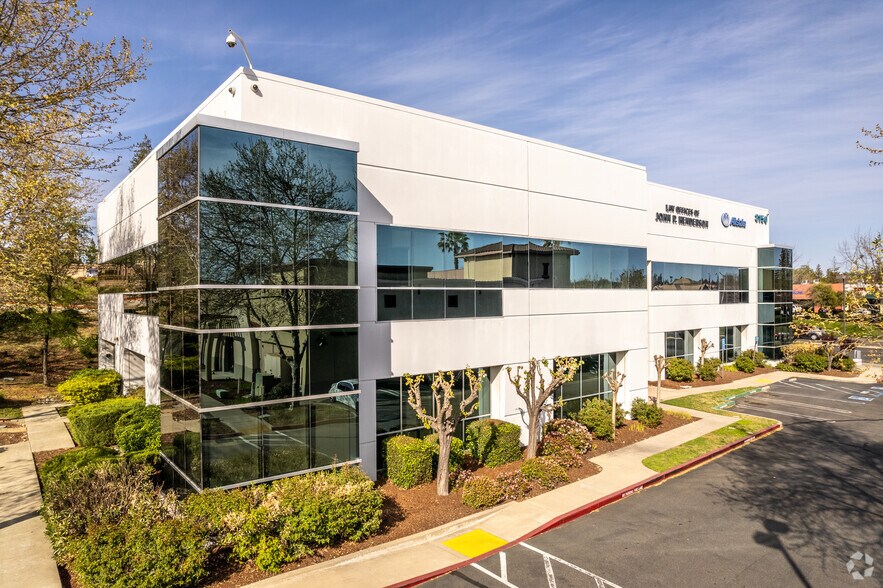 8150 Sierra College Blvd, Roseville, CA à louer - Photo du bâtiment - Image 1 de 1