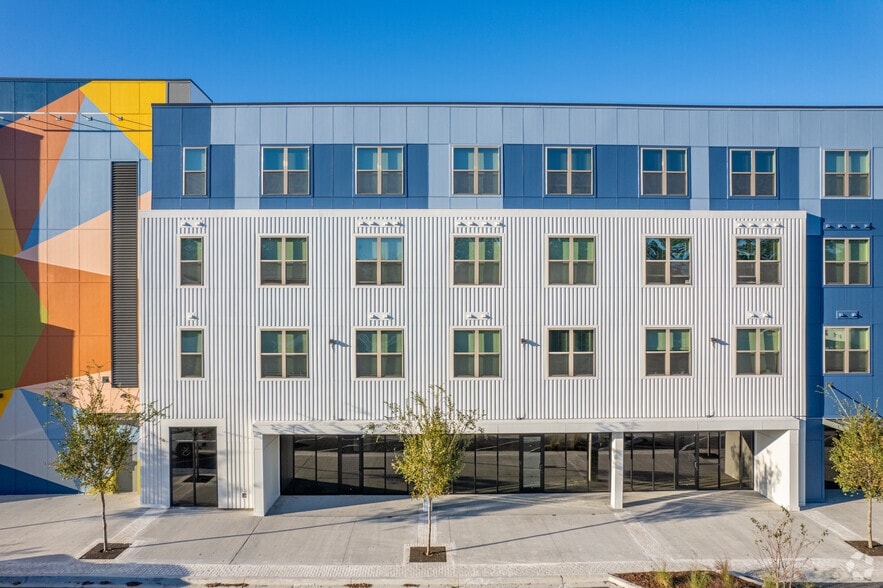840 Edgewood Ave S, Jacksonville, FL à louer - Photo du bâtiment - Image 3 de 8