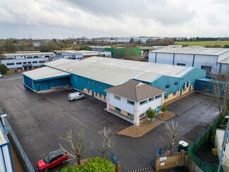Plus de détails pour Blackburn Rd, Dunstable - Industriel à louer