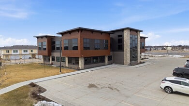 3220 4th St E, West Fargo, ND for lease Interior Photo- Image 2 of 16