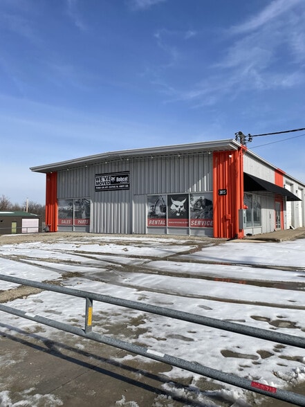 3905 S Limit Ave, Sedalia, MO for sale - Primary Photo - Image 1 of 11