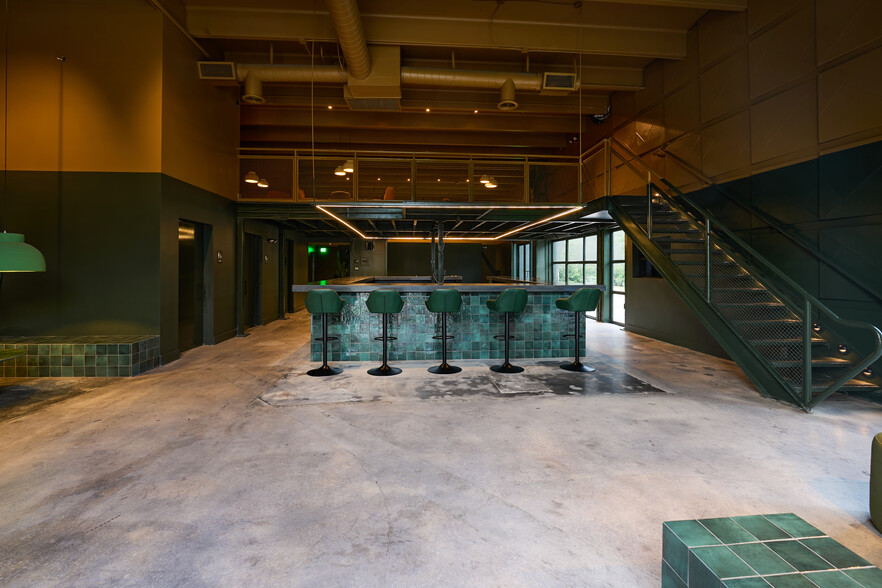 297-299 NW 23rd St, Miami, FL for lease - Building Photo - Image 2 of 16