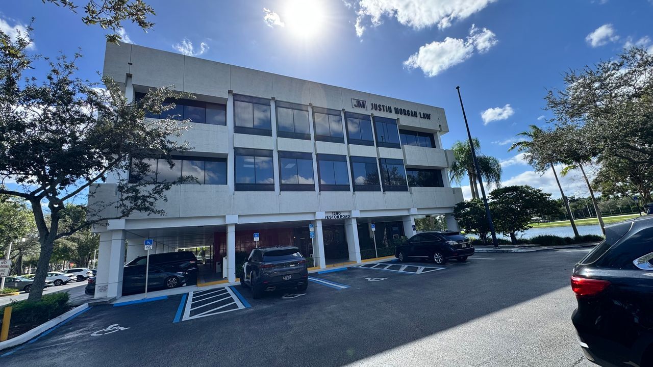 1290 Weston Rd, Weston, FL for lease Building Photo- Image 1 of 8