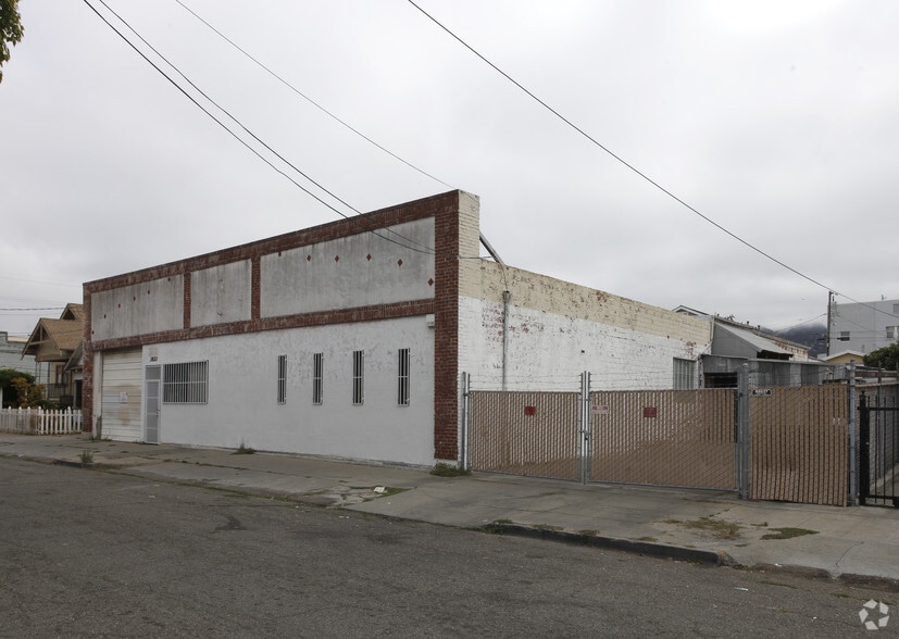 3820 Penniman Ave, Oakland, CA for lease - Building Photo - Image 3 of 3
