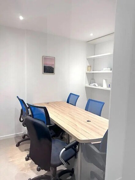 34 Rue Blomet, Paris for sale - Interior Photo - Image 3 of 7