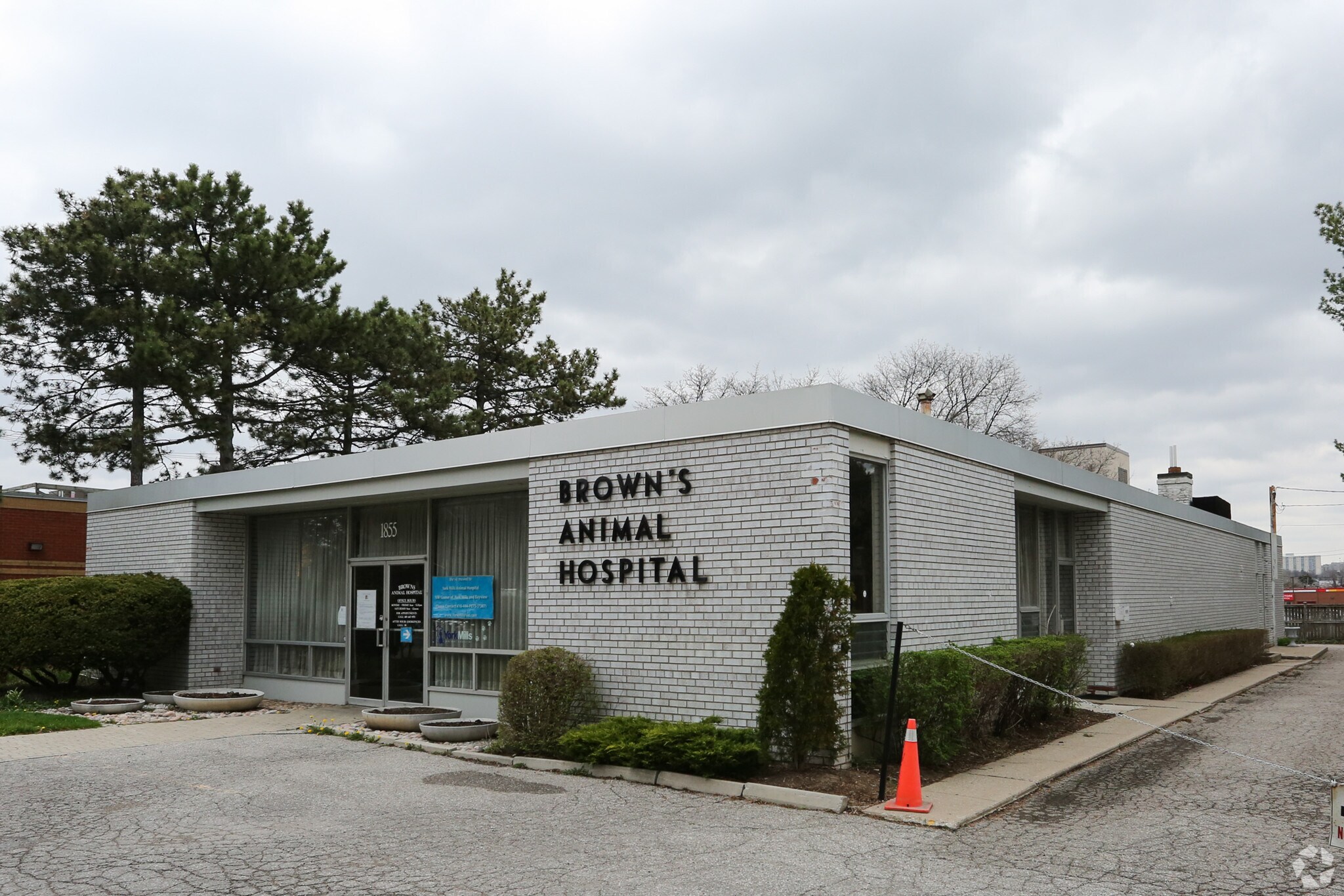 1855-1933 Leslie St, Toronto, ON for sale Primary Photo- Image 1 of 1