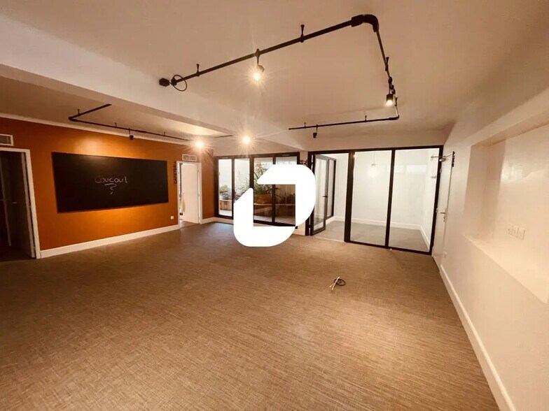 Office in Melun for sale - Interior Photo - Image 3 of 6