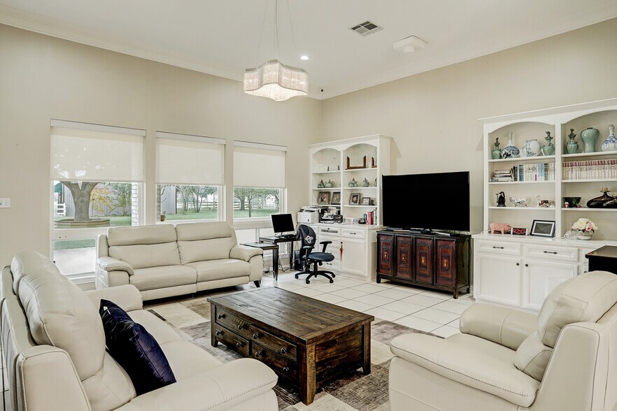 20275 Fm 2920 Rd, Tomball, TX à vendre - Photo intérieure - Image 3 de 10