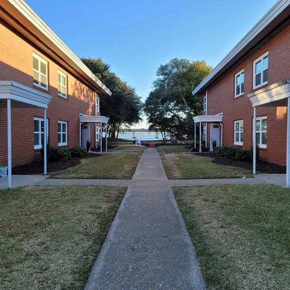 1001-1005 Little Bay Ave, Norfolk, VA à vendre - Photo du bâtiment - Image 1 de 1