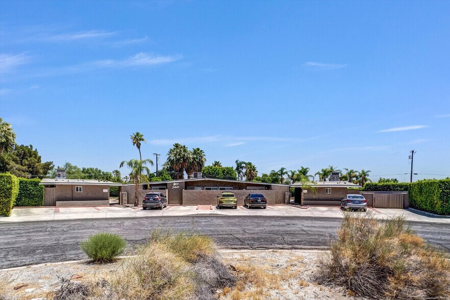 2200 Sahara Rd, Palm Springs, CA for sale - Building Photo - Image 1 of 27