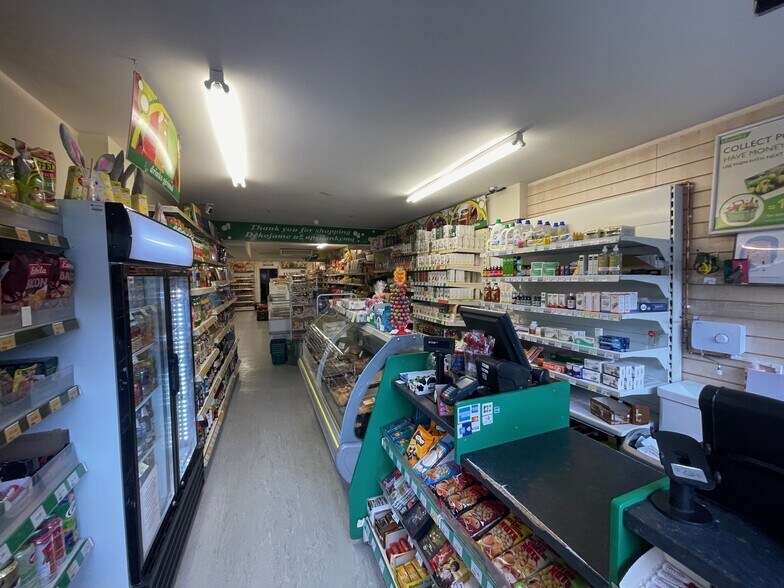 73A-73B Tavistock St, Bedford for lease - Building Photo - Image 3 of 4
