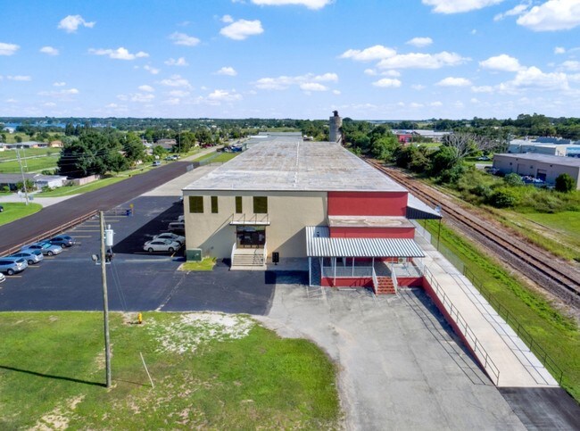 More details for 110-112 W Interlake Blvd, Lake Placid, FL - Industrial for Sale