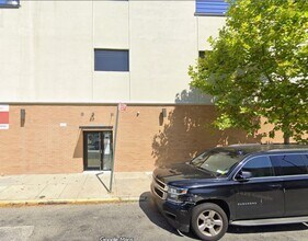 26-19 Francis Lewis Blvd, Flushing, NY for lease Interior Photo- Image 2 of 3