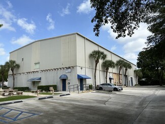 Plus de détails pour 101 Benoist Farms Rd, West Palm Beach, FL - Industriel à louer