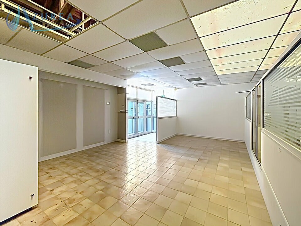 Industrial in Nice for sale Interior Photo- Image 1 of 9