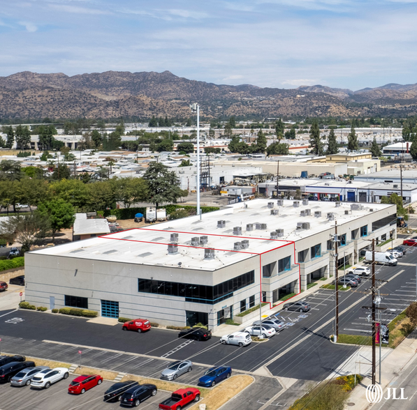 9445-9457 De Soto Ave, Chatsworth, CA à louer - Photo du b timent - Image 1 de 3