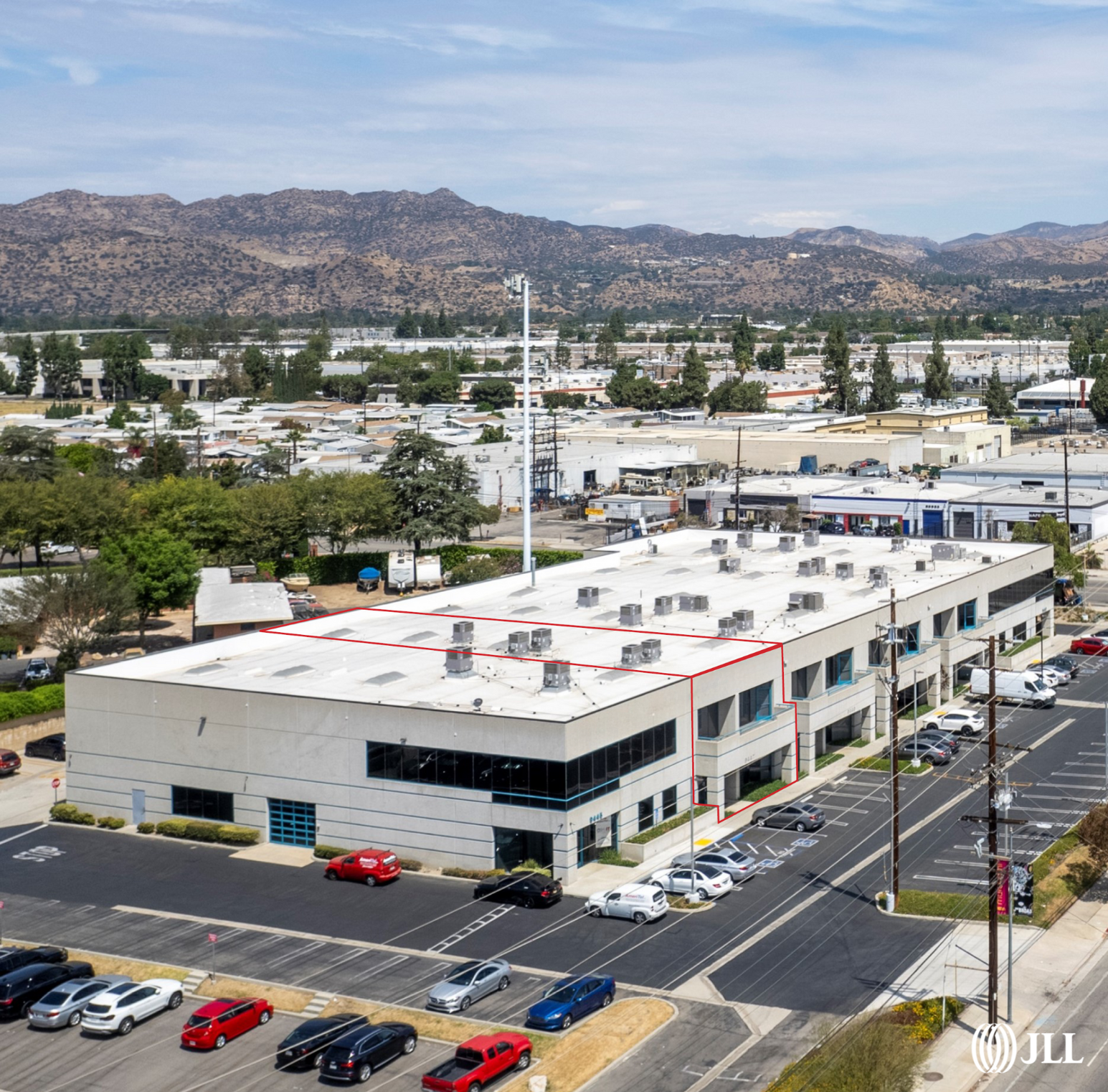 9445-9457 De Soto Ave, Chatsworth, CA à louer Photo du b timent- Image 1 de 4