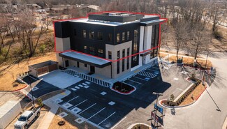 Plus de détails pour E Longview St, Fayetteville, AR - Bureau à louer