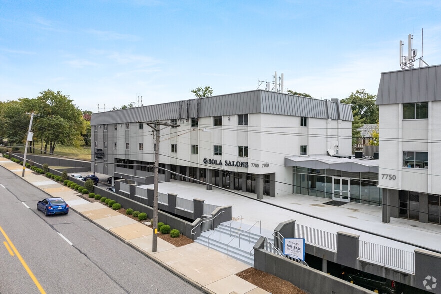 7700-7750 Clayton Rd, Richmond Heights, MO for lease - Building Photo - Image 3 of 14