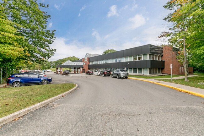More details for 240 Penetanguishene Rd, Midland, ON - Office, Office/Medical for Lease