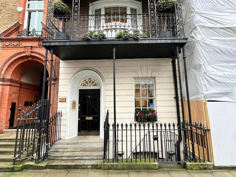 4 Hill St, London for lease - Building Photo - Image 3 of 15