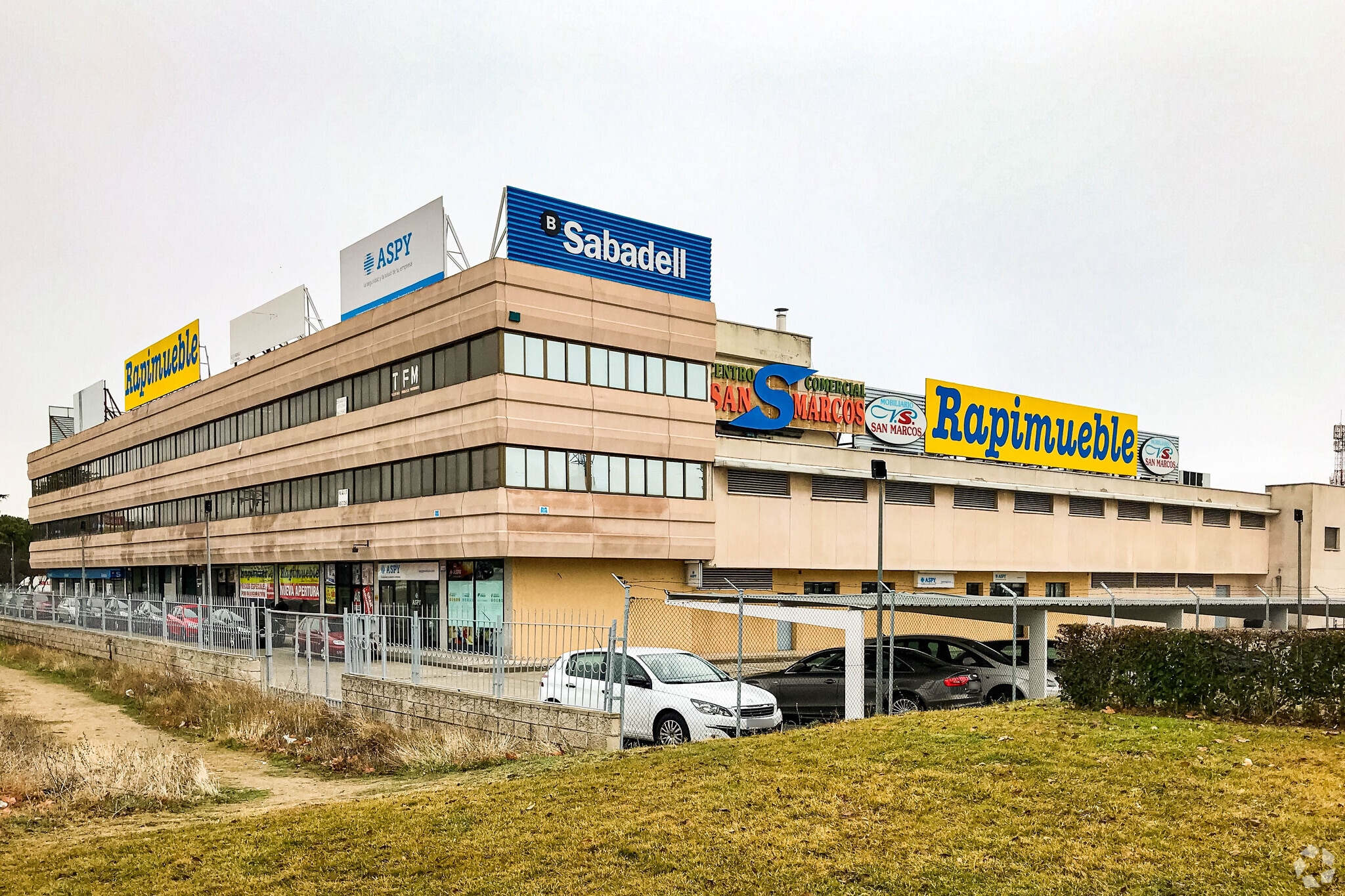 Paseo John Lennon, 12, Getafe, Madrid for lease Primary Photo- Image 1 of 15