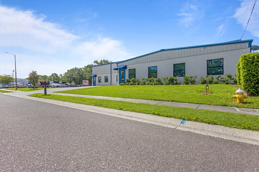 325 Mears Blvd, Oldsmar, FL for sale - Building Photo - Image 2 of 40