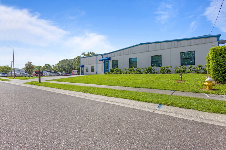 325 Mears Blvd, Oldsmar, FL à vendre - Photo du bâtiment - Image 2 de 40