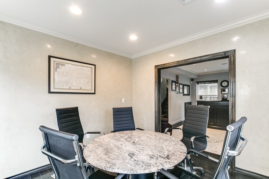 3501 Allen Pky, Houston, TX for lease - Interior Photo - Image 3 of 26