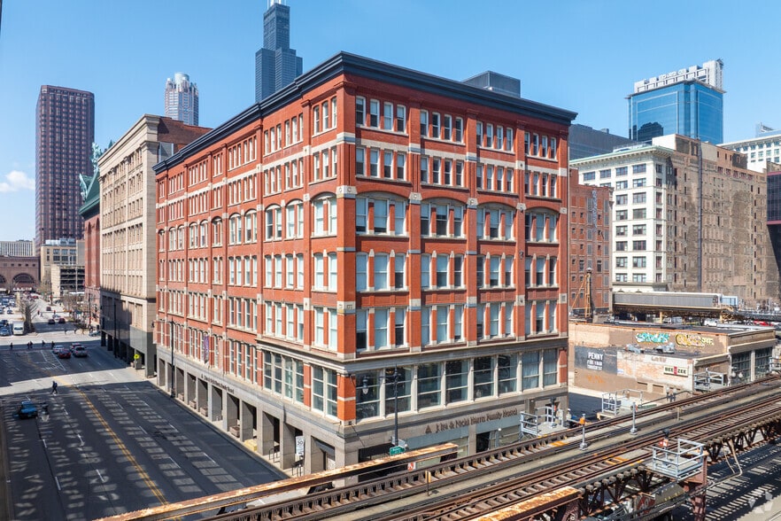 24 E Ida B Wells Dr, Chicago, IL for lease - Primary Photo - Image 3 of 6