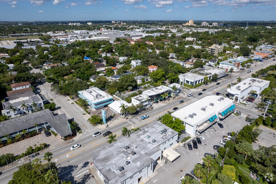 6318 Biscayne Blvd, Miami, FL for lease - Building Photo - Image 2 of 15