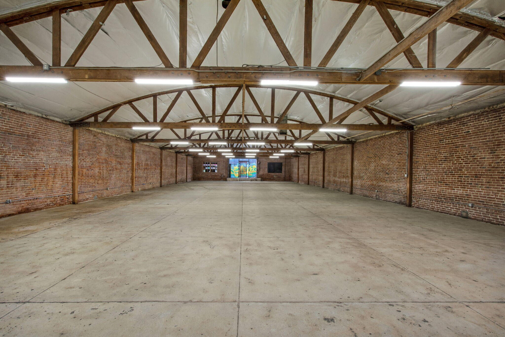 236 W 18th St, Los Angeles, CA à louer Photo principale- Image 1 de 30