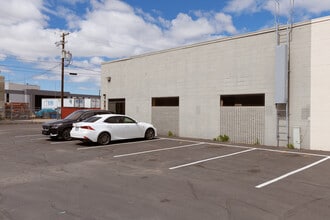 2160 W 2300 S, West Valley City, UT à louer Photo du bâtiment- Image 1 de 13
