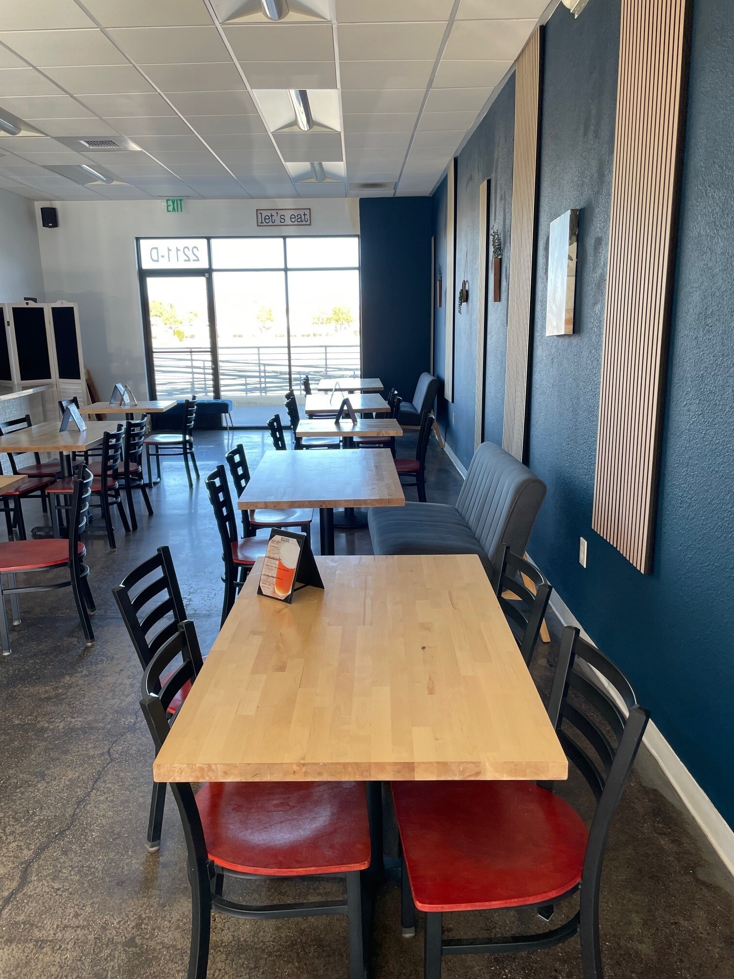 2111-2361 E Palmdale Blvd, Palmdale, CA à louer Photo intérieure- Image 1 de 10