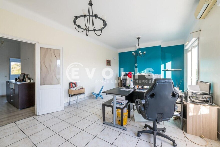 Office in Le Bouscat for sale - Interior Photo - Image 2 of 4