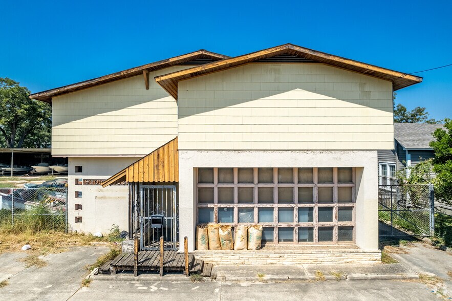 435 E Mitchell St, San Antonio, TX à louer - Photo du bâtiment - Image 3 de 4