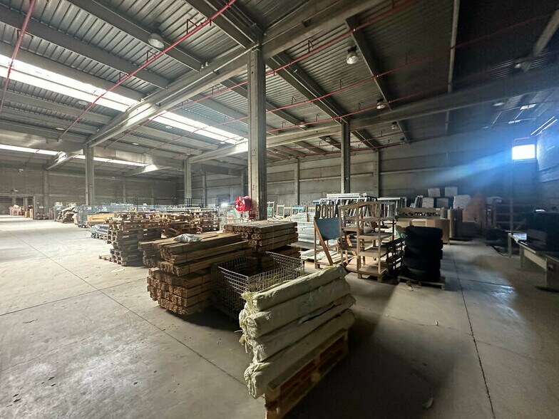 Industrial in Strasbourg for lease - Building Photo - Image 2 of 6