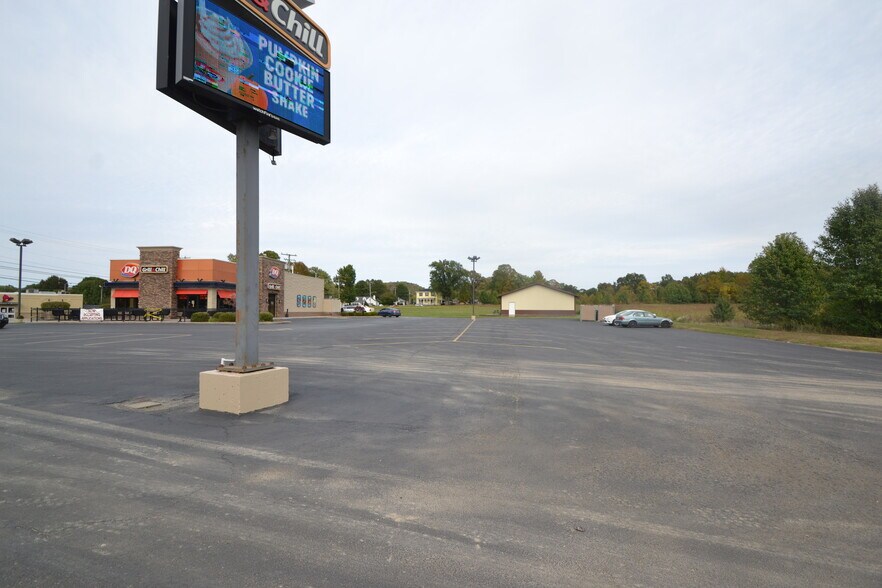 8170 US Highway 52, Aberdeen, OH à vendre - Photo du bâtiment - Image 3 de 6