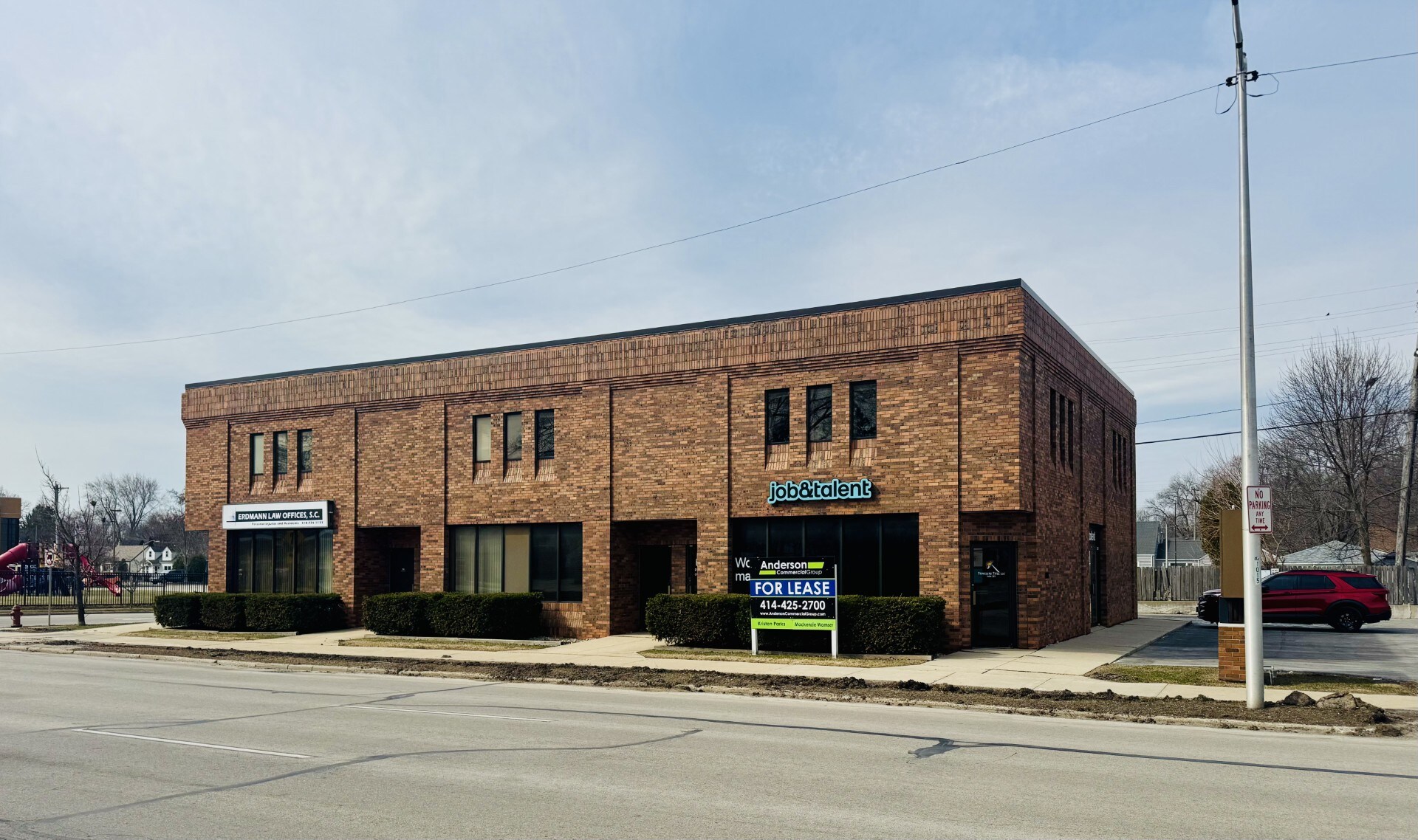 1025 S 108th St, Milwaukee, WI à louer Photo du bâtiment- Image 1 de 3
