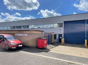 6-10 Stapledon Rd, Peterborough à louer Photo du bâtiment- Image 2 de 3