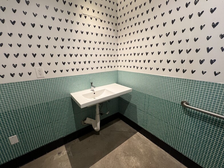 902-914 Broadway, Santa Monica, CA for lease - Interior Photo - Image 3 of 34