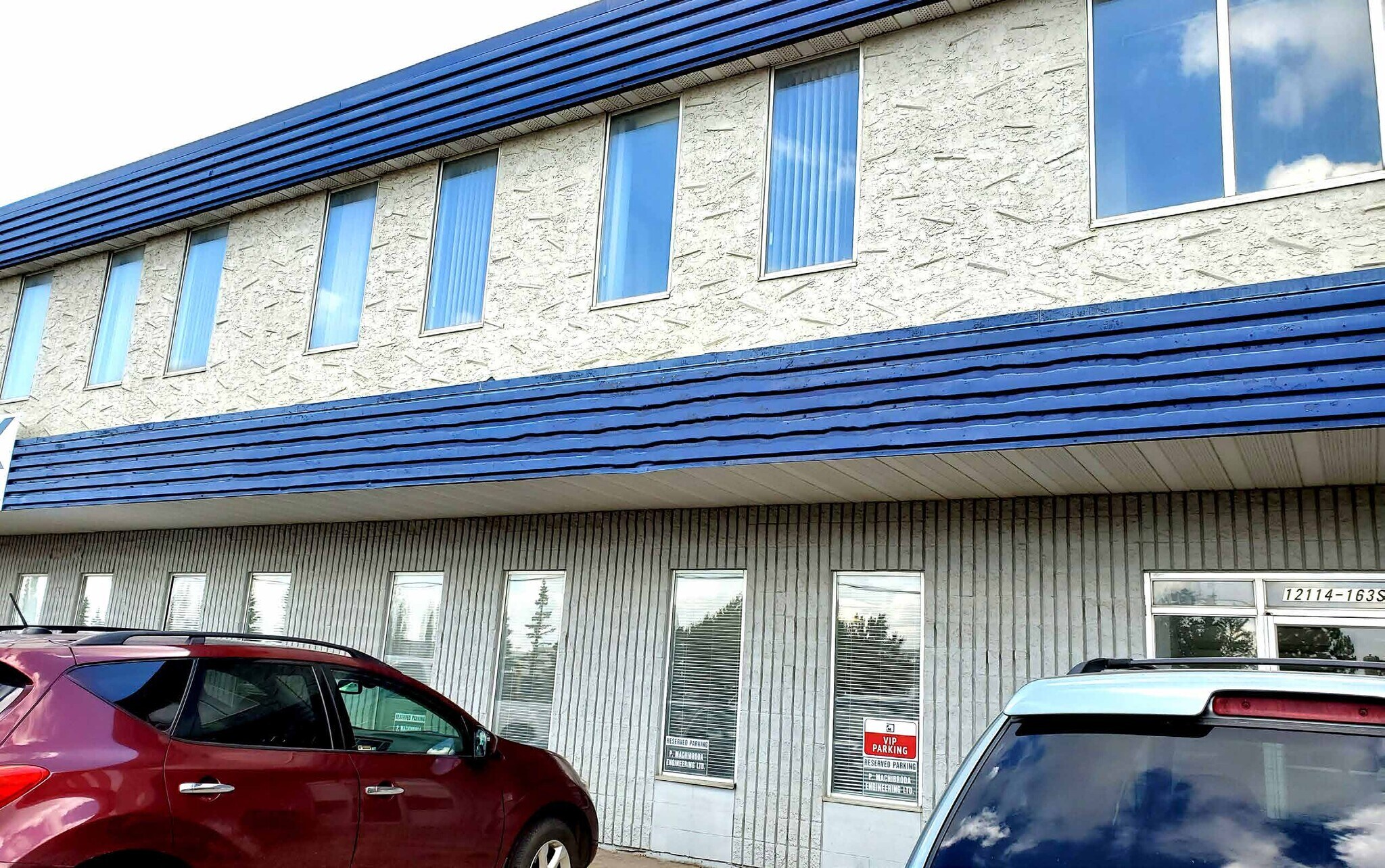 12100-12122 163 St NW, Edmonton, AB à vendre Photo du bâtiment- Image 1 de 1