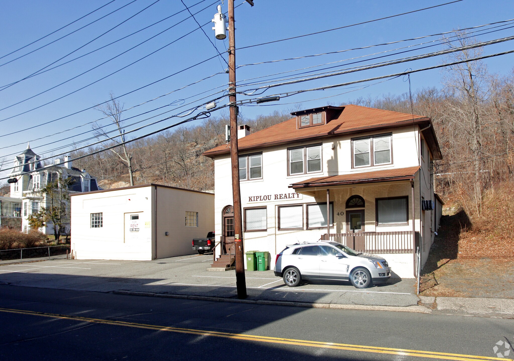 40 Wayne Ave, Suffern, NY for sale Primary Photo- Image 1 of 13