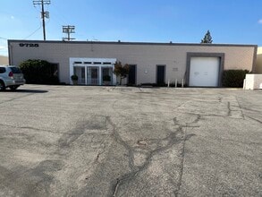 9725 Owensmouth Ave, Chatsworth, CA for lease Building Photo- Image 2 of 12