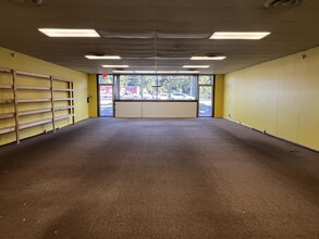 304 S Sandhills Blvd, Aberdeen, NC for lease Interior Photo- Image 2 of 4