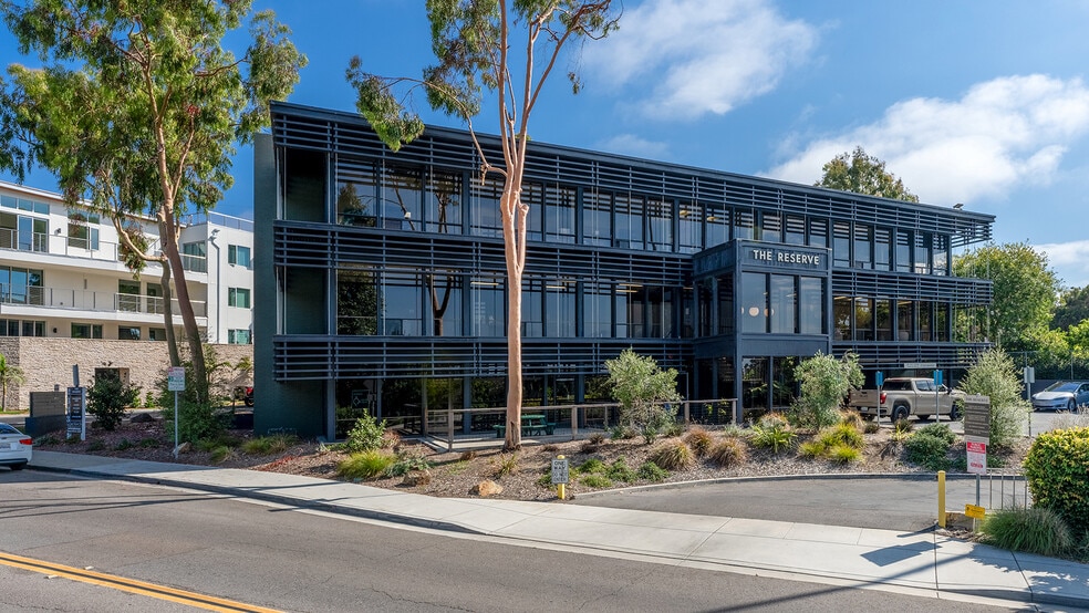 2333 State St, Carlsbad, CA for sale - Primary Photo - Image 1 of 14