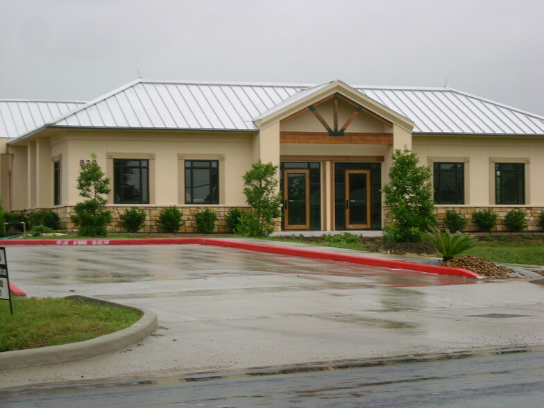 850 Lawrence Rd, League City, TX for lease - Primary Photo - Image 1 of 18