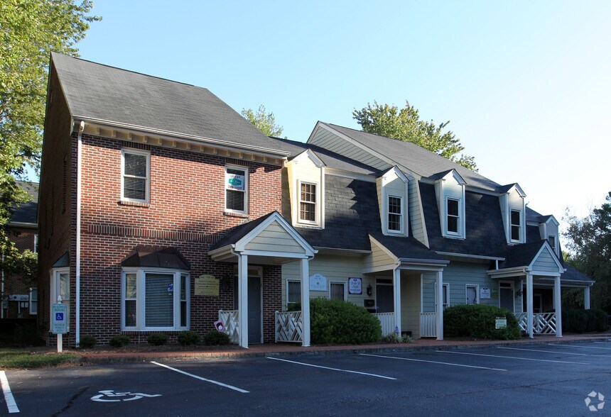 4002 Barrett Dr, Raleigh, NC à vendre - Photo du bâtiment - Image 3 de 9